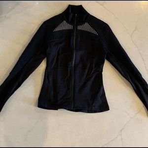 Lululemon reflective running jacket